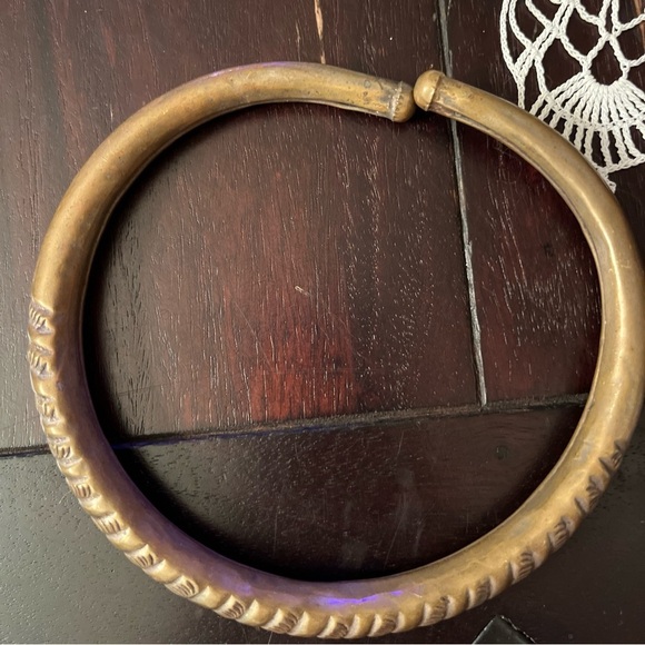 Spiral Flexible Tribal Brass Choker, Ethnic Brass Choker Necklace, Brass Choker - Picture 3 of 6